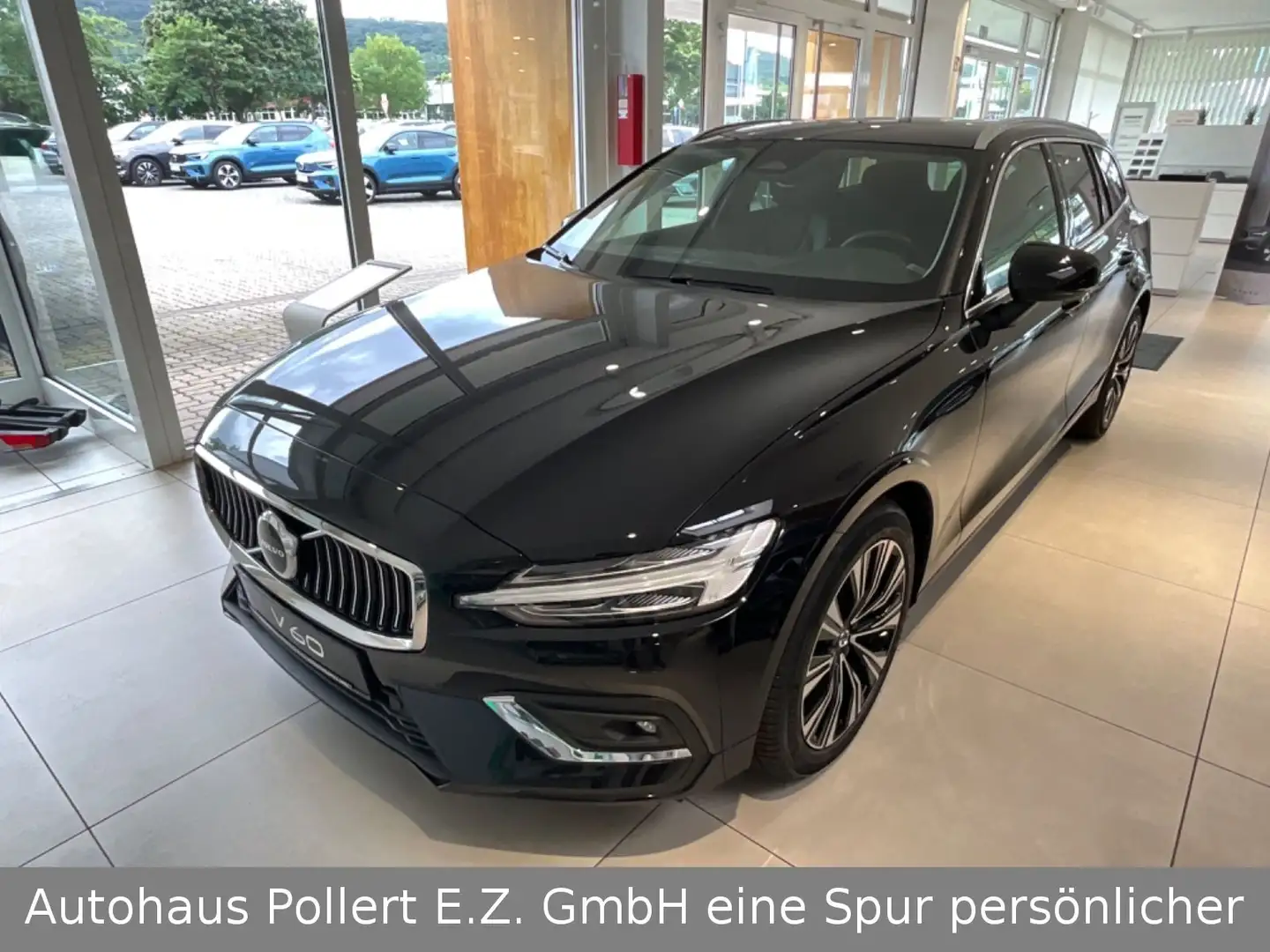 Volvo V60 B4 Mild-Hybrid Diesel Schwarz - 1