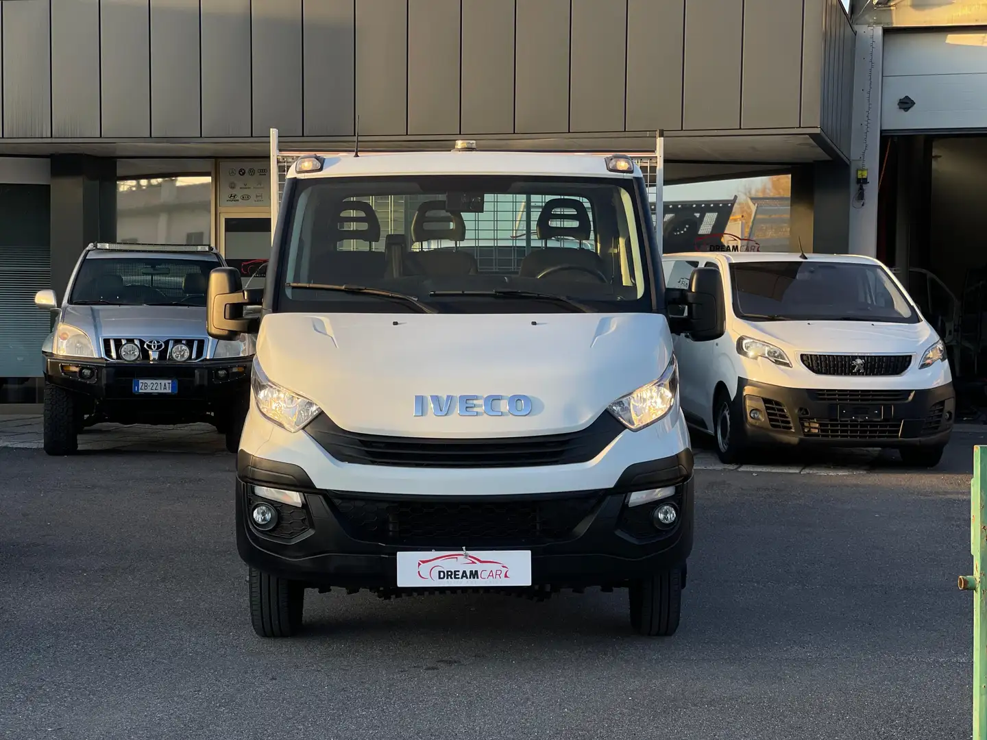 Iveco Daily Iveco Daily 2.3-Diesel-Manuale-136 CV RIBALTABILE Bianco - 2