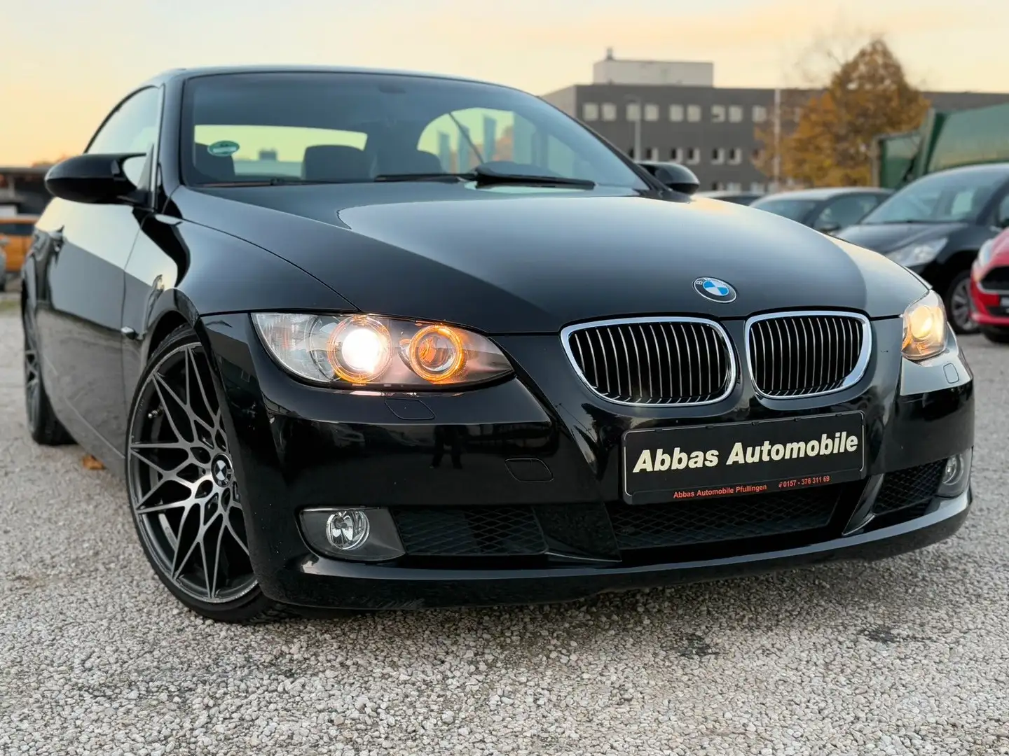 BMW 325 i Cabrio M-Paket, Apple Carplay, Rückfahrkamera Noir - 2