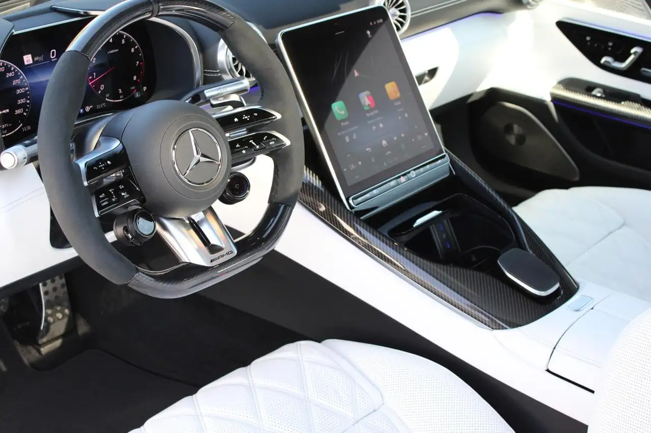 Mercedes-Benz AMG GT снимка Mercedes-Benz AMG GT