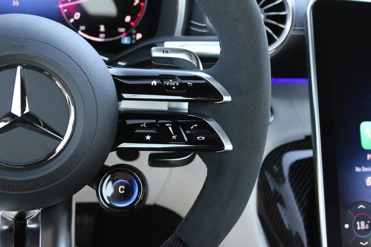 Mercedes-Benz AMG GT снимка Mercedes-Benz AMG GT