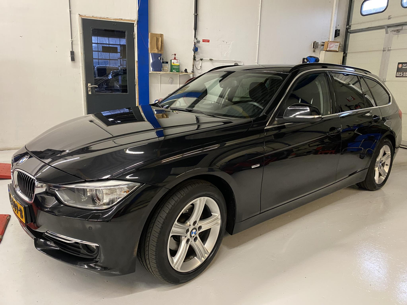 BMW 320 3-serie Touring 320i High Executive / Pano / leder — photo 3