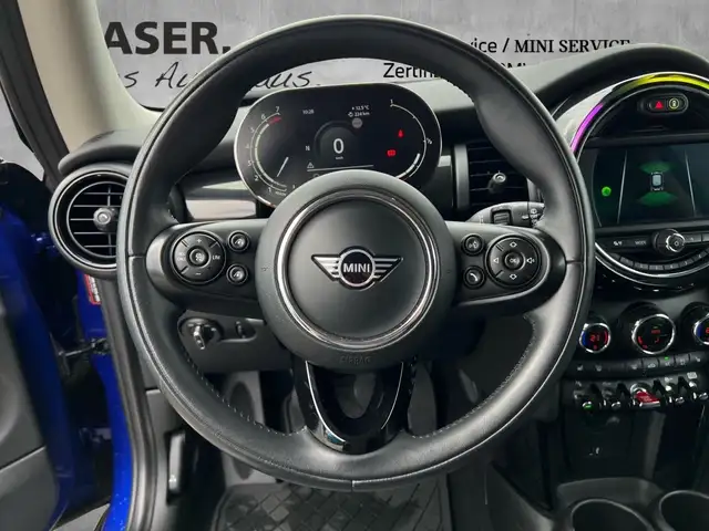 Mini Cooper Cooper view 11