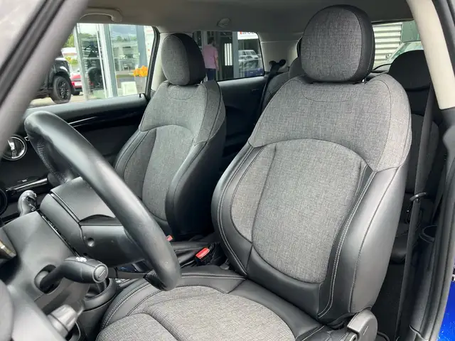 Mini Cooper Cooper view 15