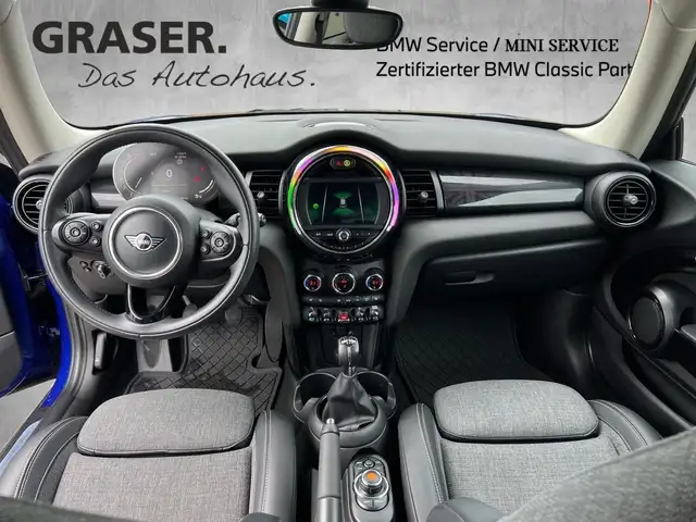Mini Cooper Cooper view 5