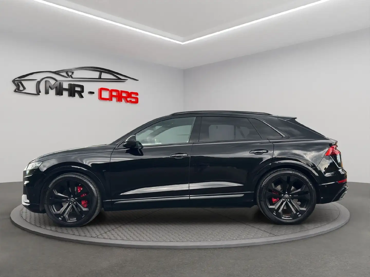 Audi Q8 50 3.0 TDI quattro Schwarz - 2