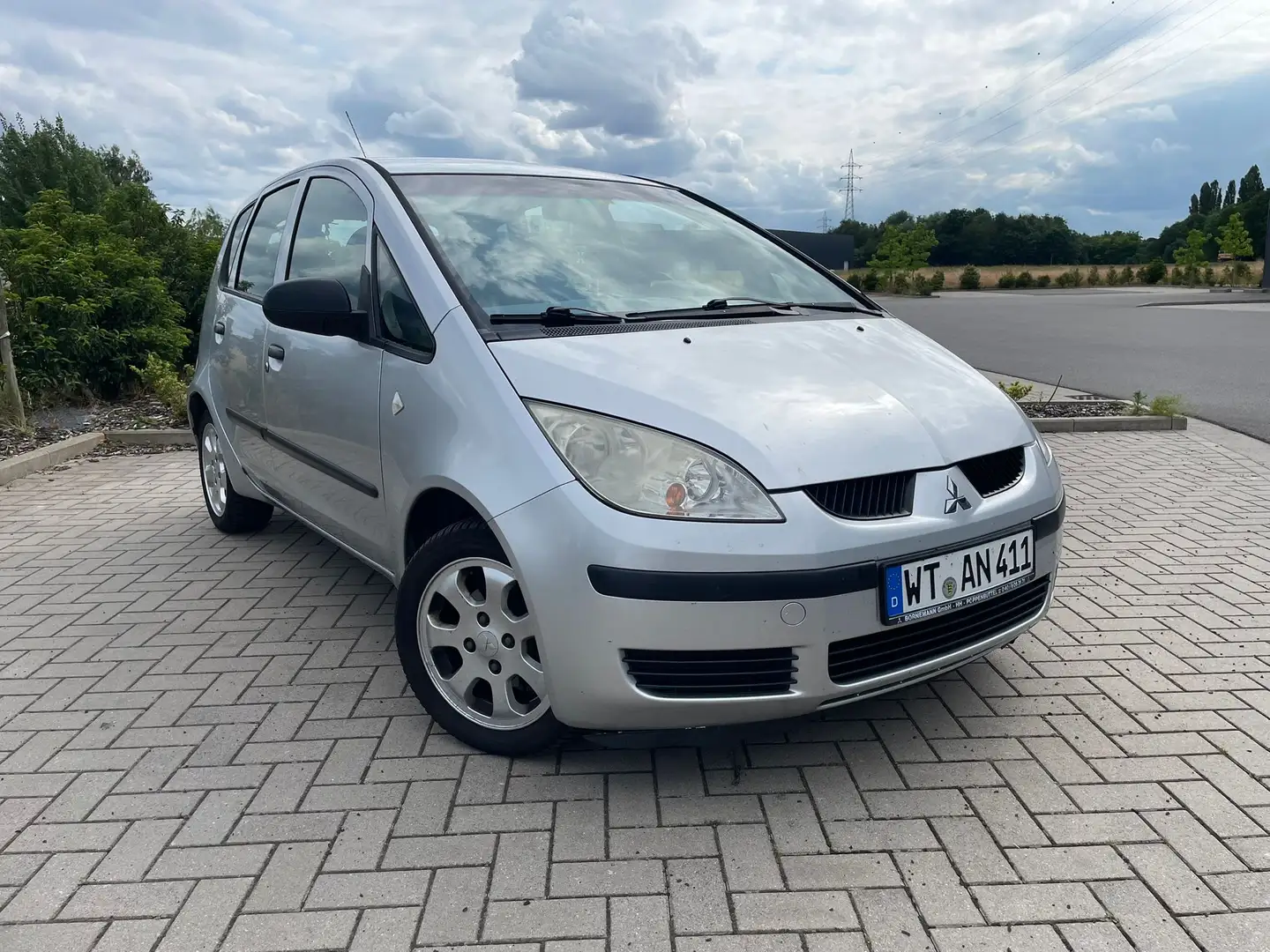Mitsubishi Colt 1.3 Inform Edition Gold - 1