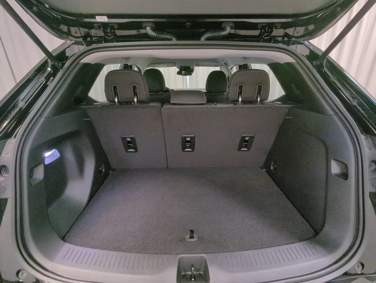 Chevrolet Bolt photo Chevrolet Bolt