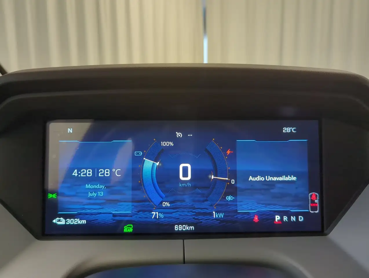 Chevrolet Bolt photo Chevrolet Bolt