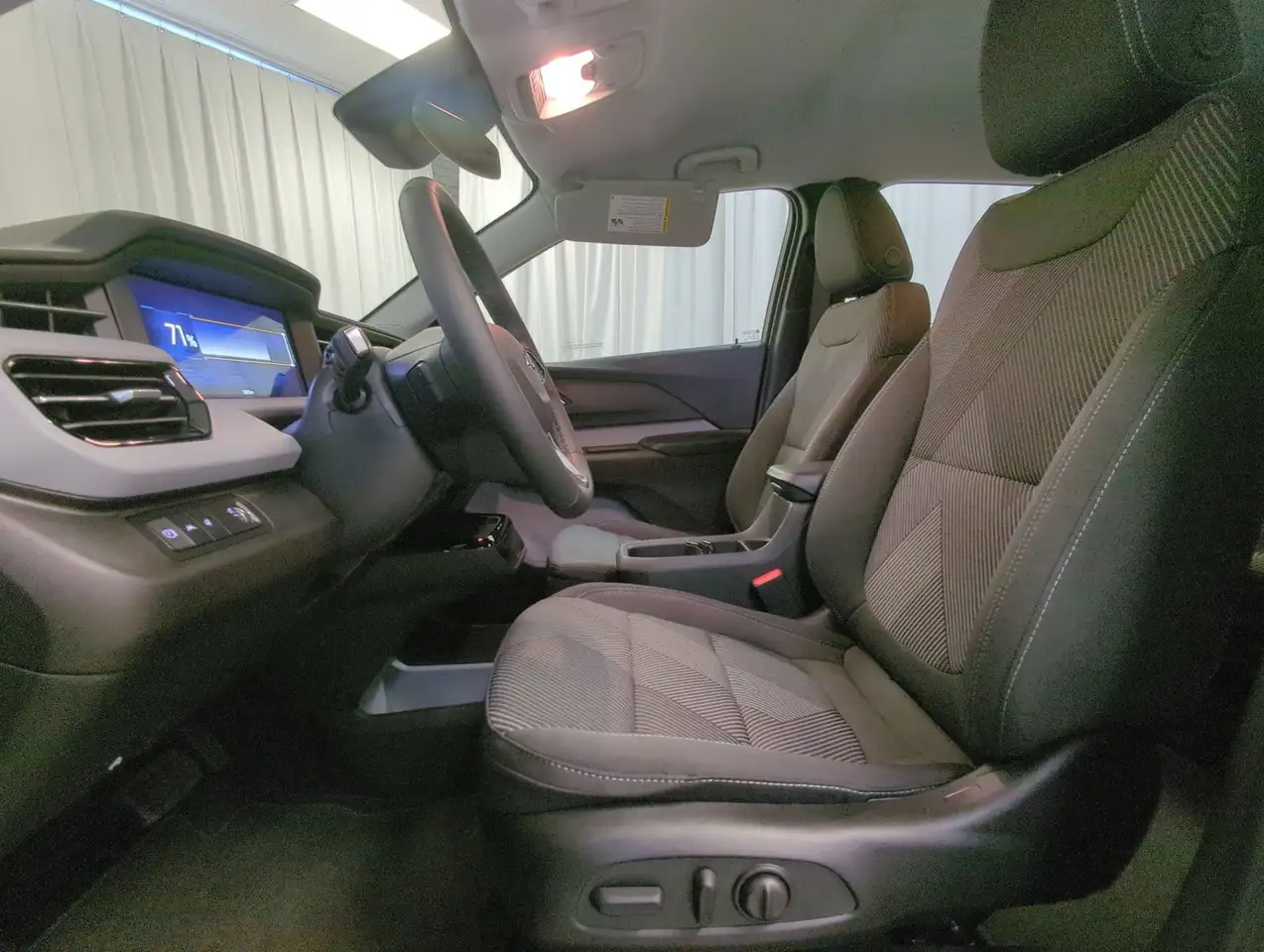 Chevrolet Bolt photo Chevrolet Bolt
