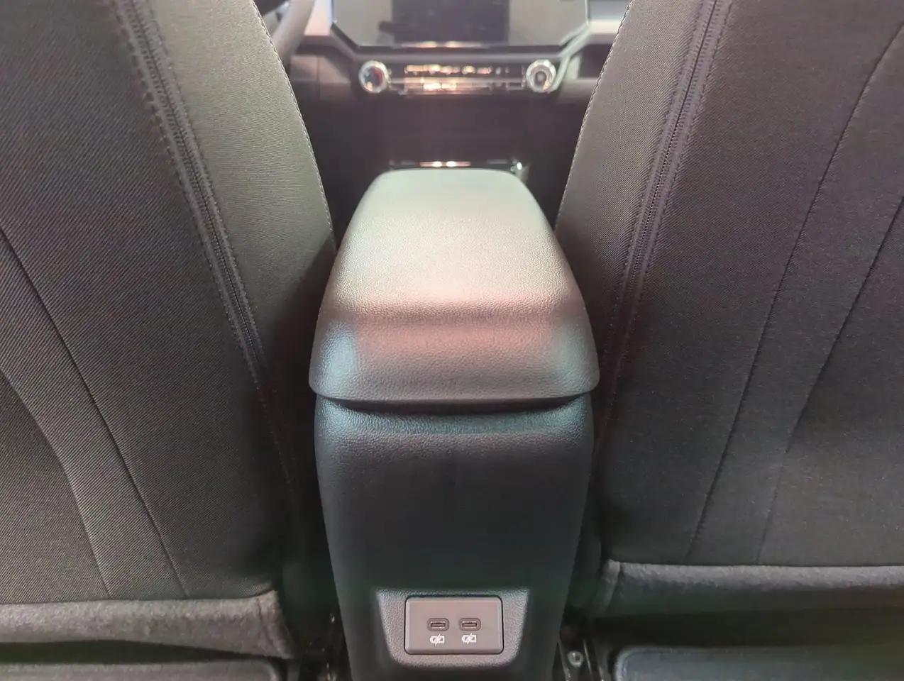 Chevrolet Bolt photo Chevrolet Bolt