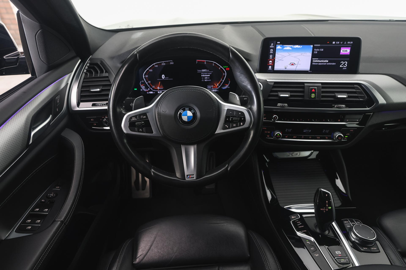 BMW X4 xDrive20i M Sport Automaat / Sportstoelen / M Spor — photo 3