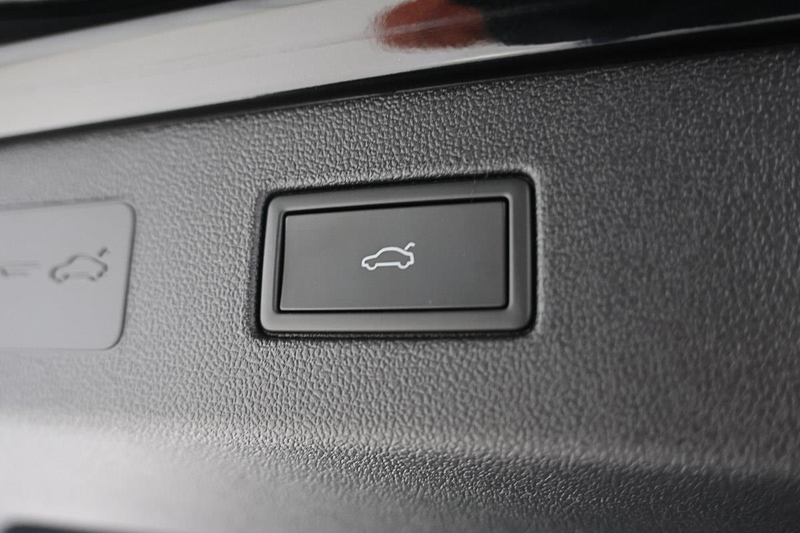 Volkswagen T-Roc NEW MODEL!! 1.5 eTSI 150 DSG R-LINE LED GPS ACC — photo 14