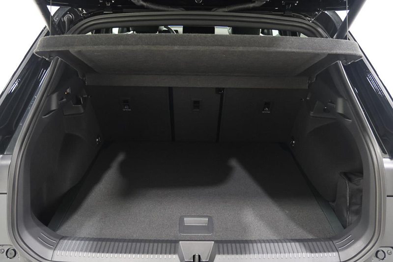 Volkswagen T-Roc NEW MODEL!! 1.5 eTSI 150 DSG R-LINE LED GPS ACC — photo 13