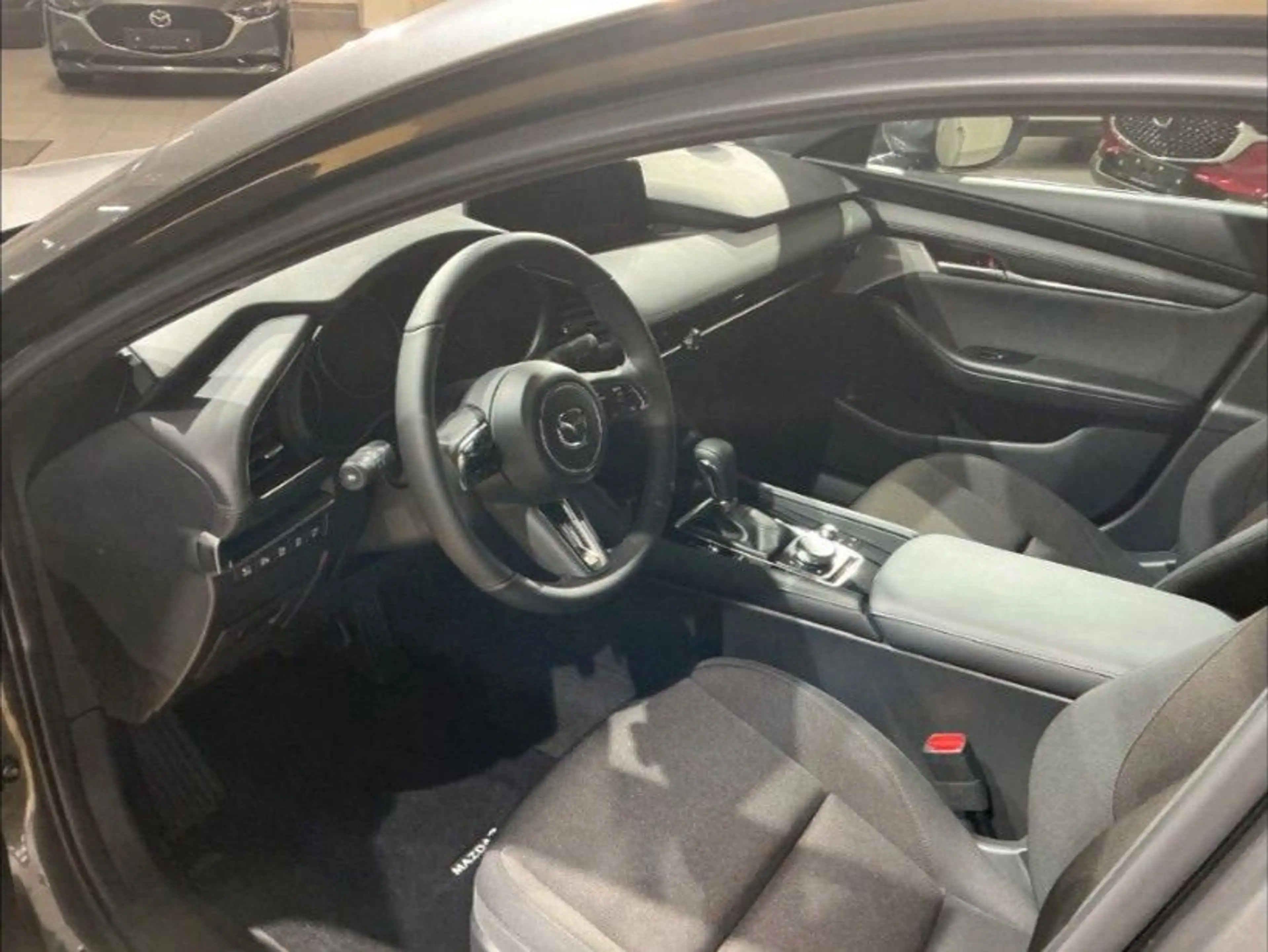 Mazda 3 Lim. 5-trg. Exclusive-Line*SHZ*LHZ*BOSE* — photo 8