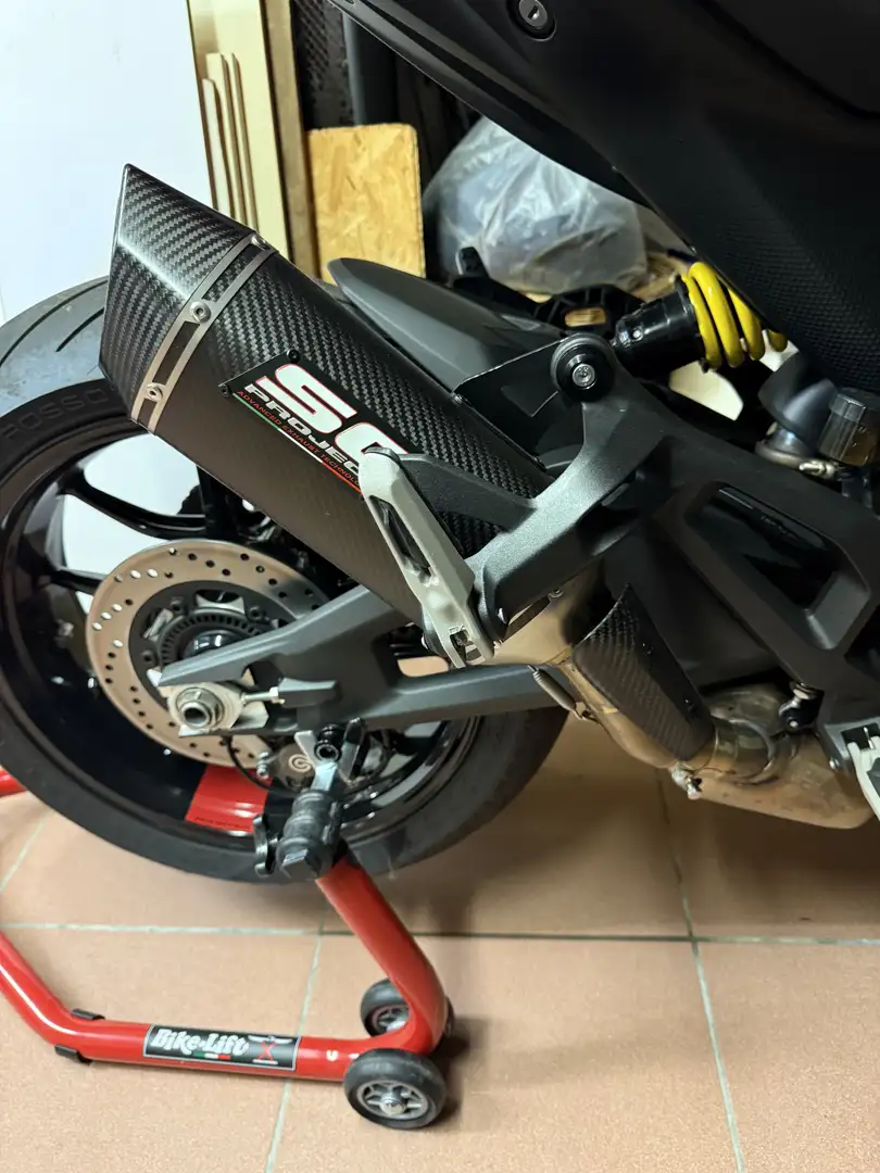 Ducati Monster 937 Ducati MOnster 937+ - 1