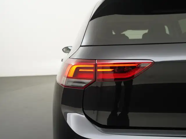 Volkswagen Golf view 26