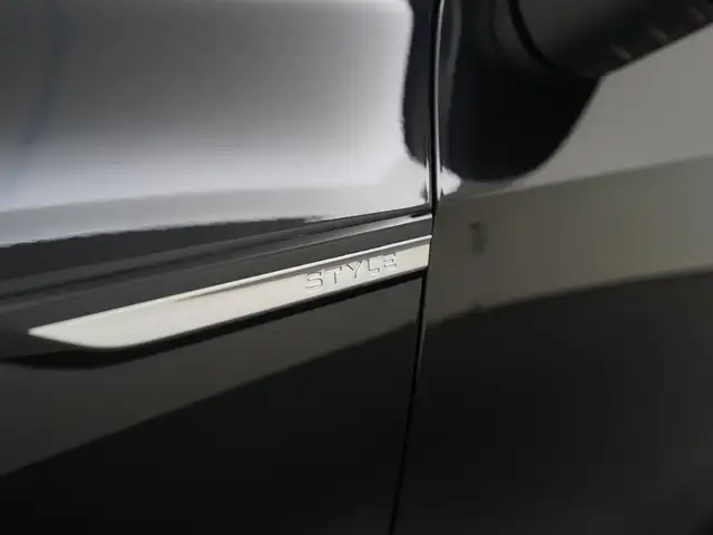 Volkswagen Golf view 25