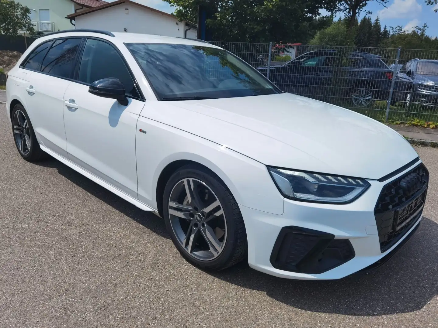 Audi A4 Avant 40 TDI S line Wit - 2