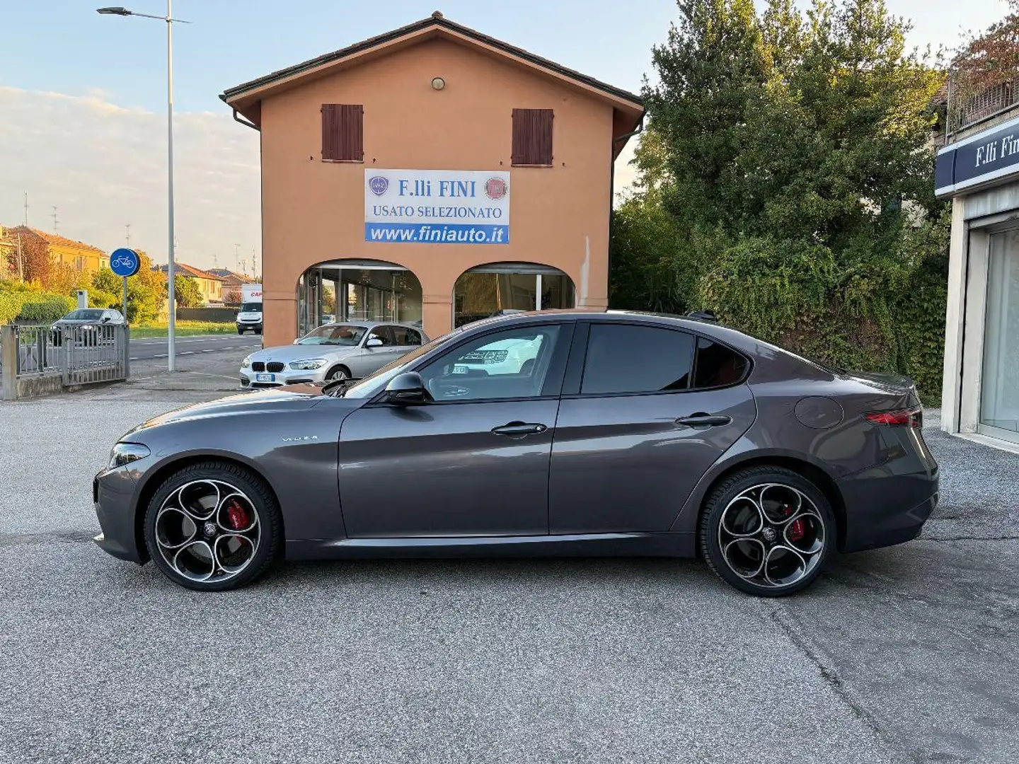 Alfa Romeo Giulia 2.0 Turbo 280CV AT8 AWD Q4 Veloce Grigio - 2