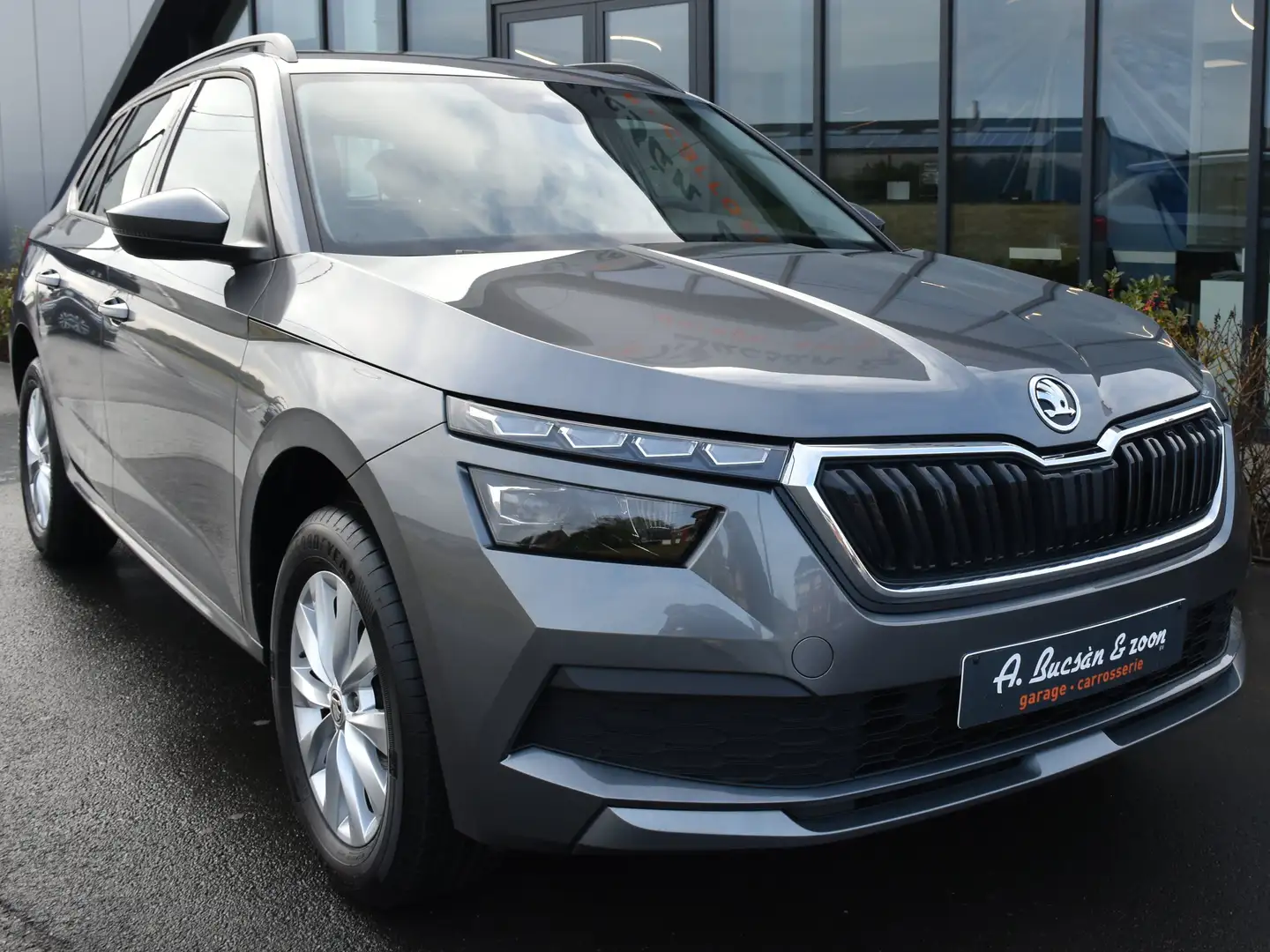 Skoda Kamiq 1.0 TSI Style DSG CAR PLAY / LED / CRUISE CONTROL Gris - 2