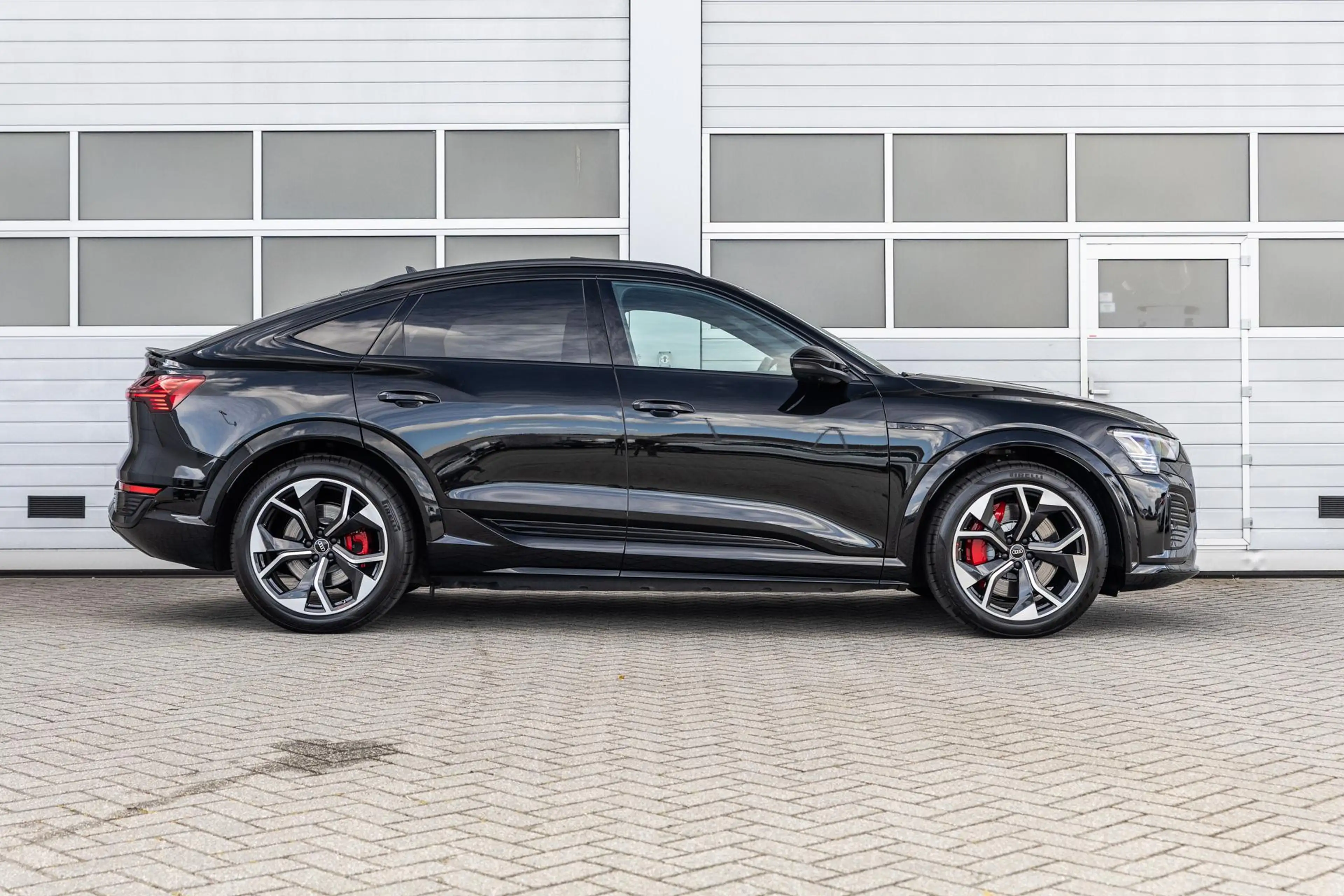 Audi SQ8 e-tron Sportback 503pk quattro 115 kWh | Sportstoelen Plu — photo 3
