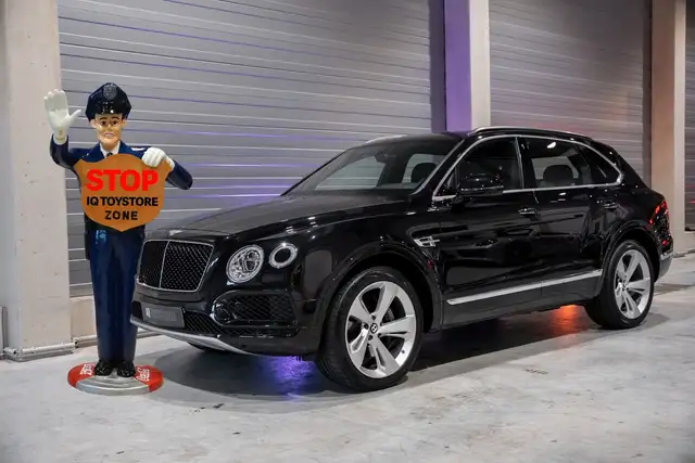 Bentley Bentayga V8 Panorama, Bi Color Leder