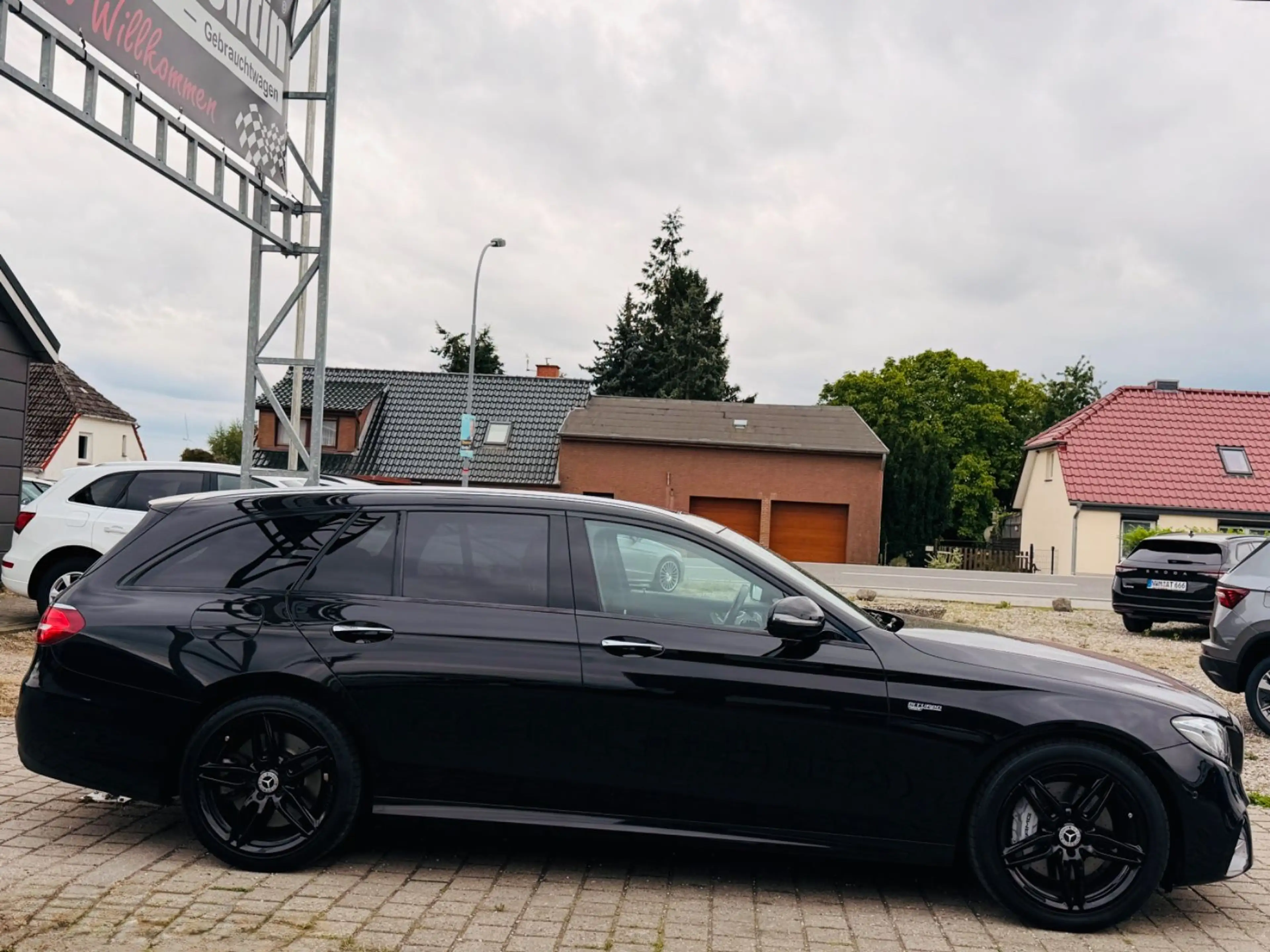 Mercedes-Benz E 43 AMG T-Modell 4Matic 9G*PANORAMA*HEAD-UP* — photo 7