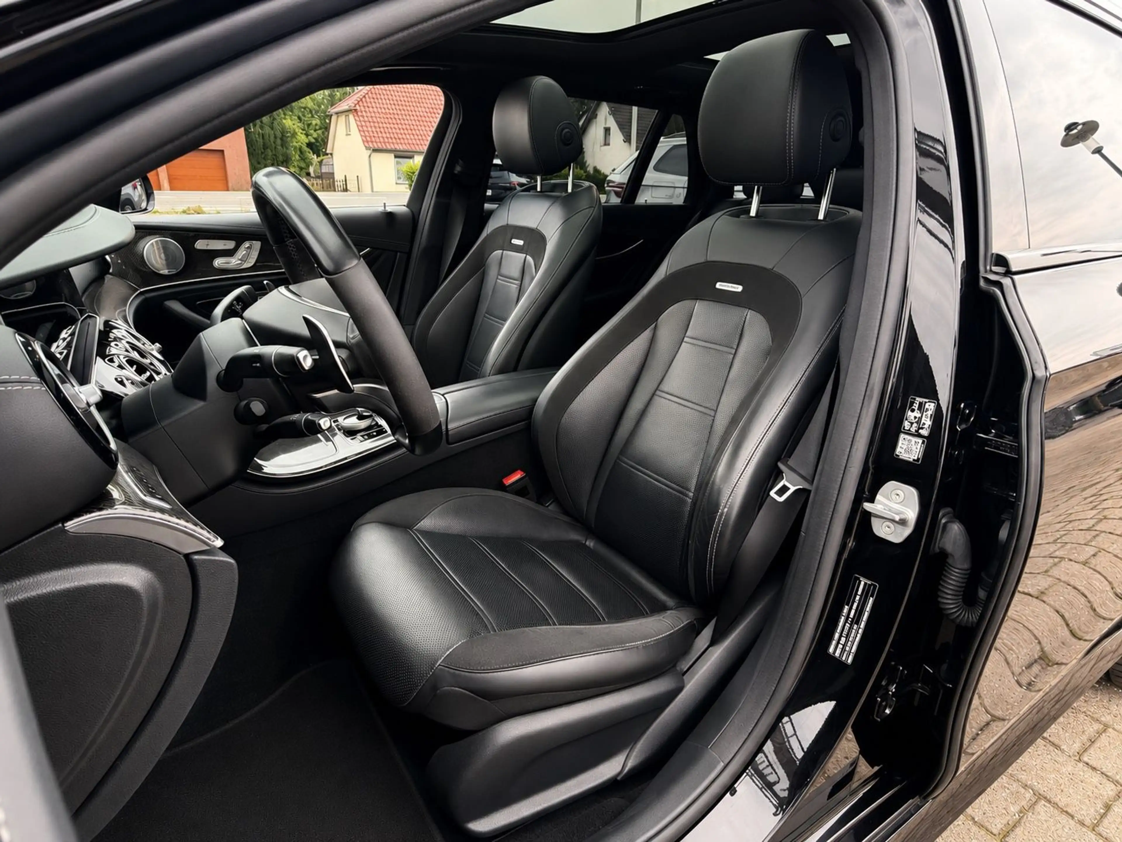Mercedes-Benz E 43 AMG T-Modell 4Matic 9G*PANORAMA*HEAD-UP* — photo 9