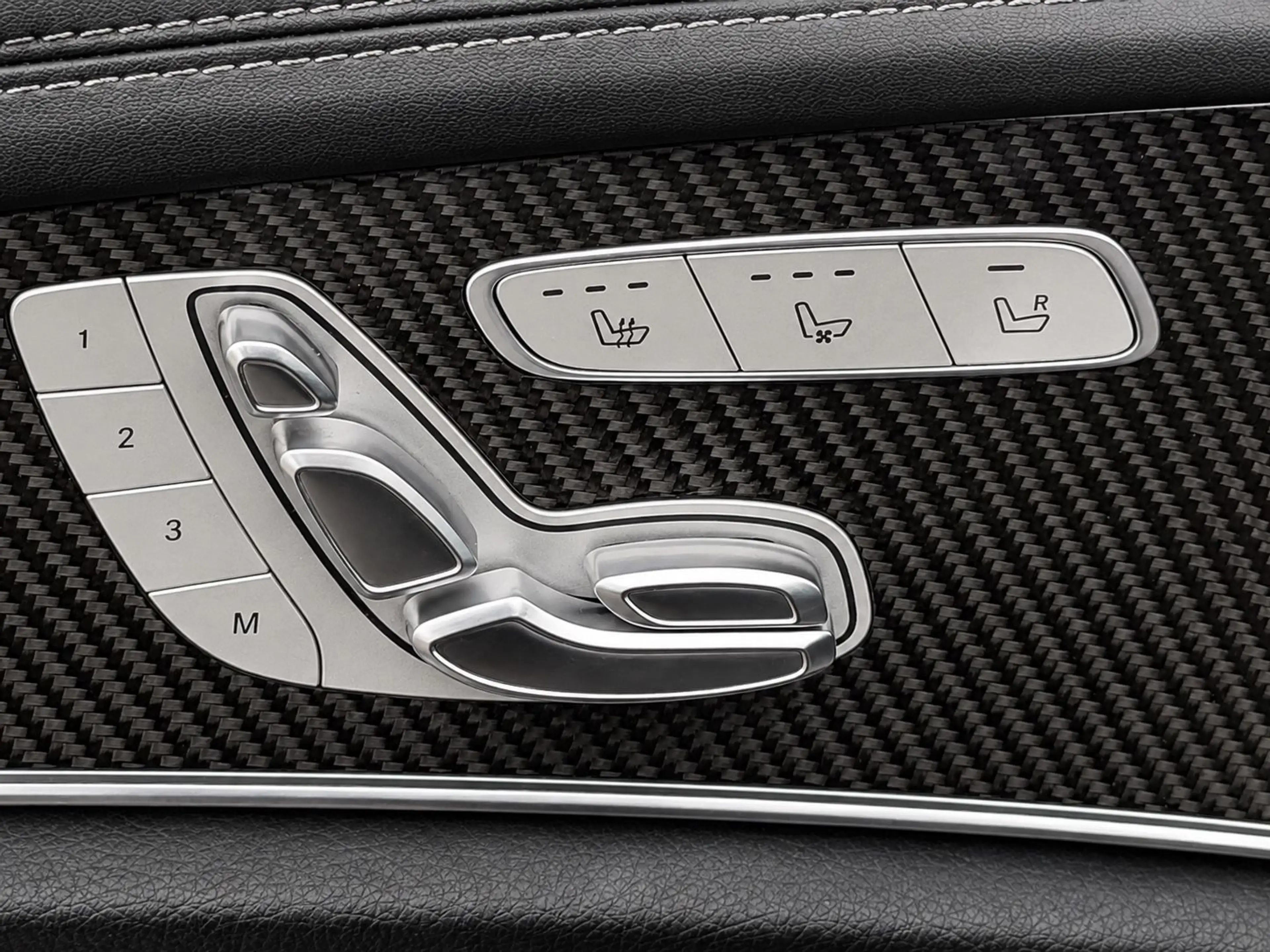 Mercedes-Benz E 43 AMG T-Modell 4Matic 9G*PANORAMA*HEAD-UP* — photo 13