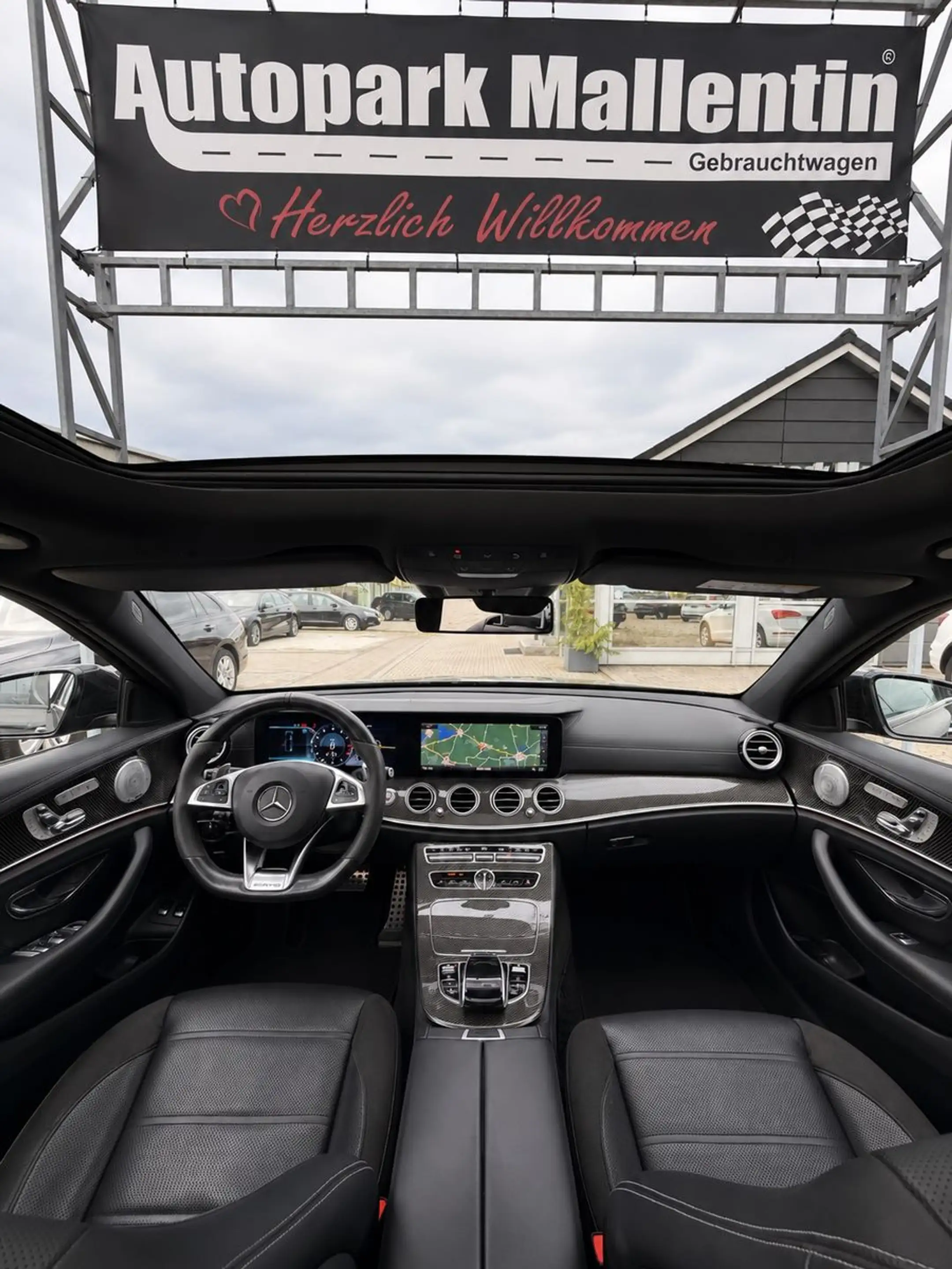 Mercedes-Benz E 43 AMG T-Modell 4Matic 9G*PANORAMA*HEAD-UP* — photo 11