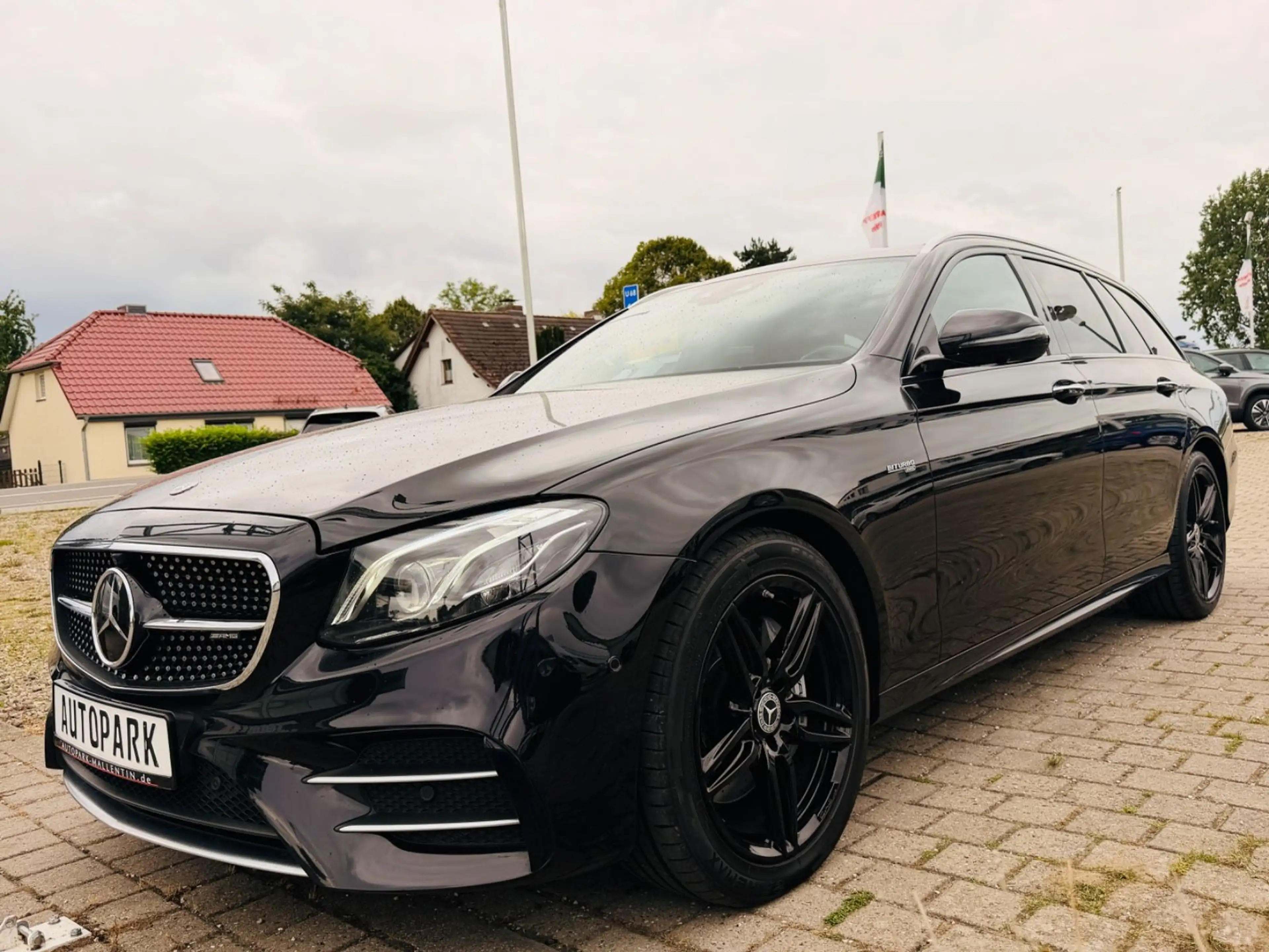 Mercedes-Benz E 43 AMG T-Modell 4Matic 9G*PANORAMA*HEAD-UP* — photo 3
