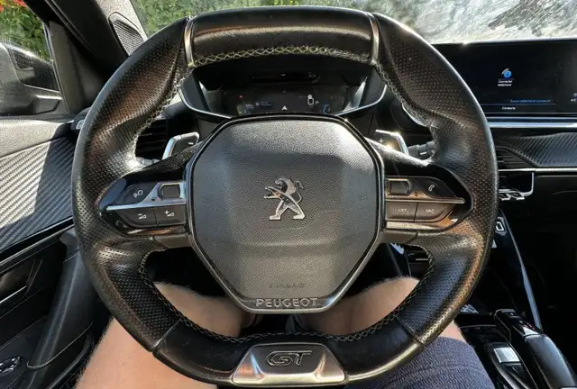 Peugeot 2008 view 15