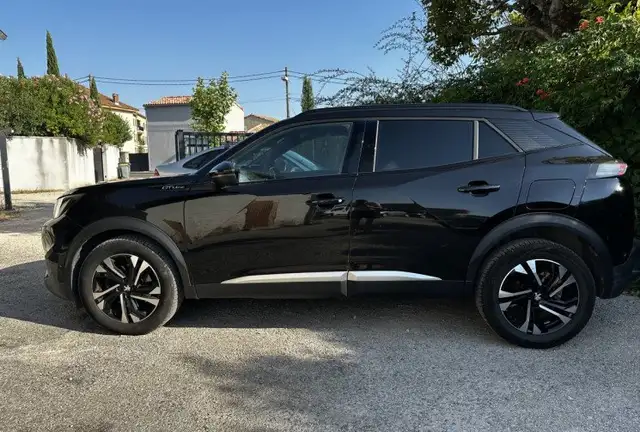 Peugeot 2008 view 2