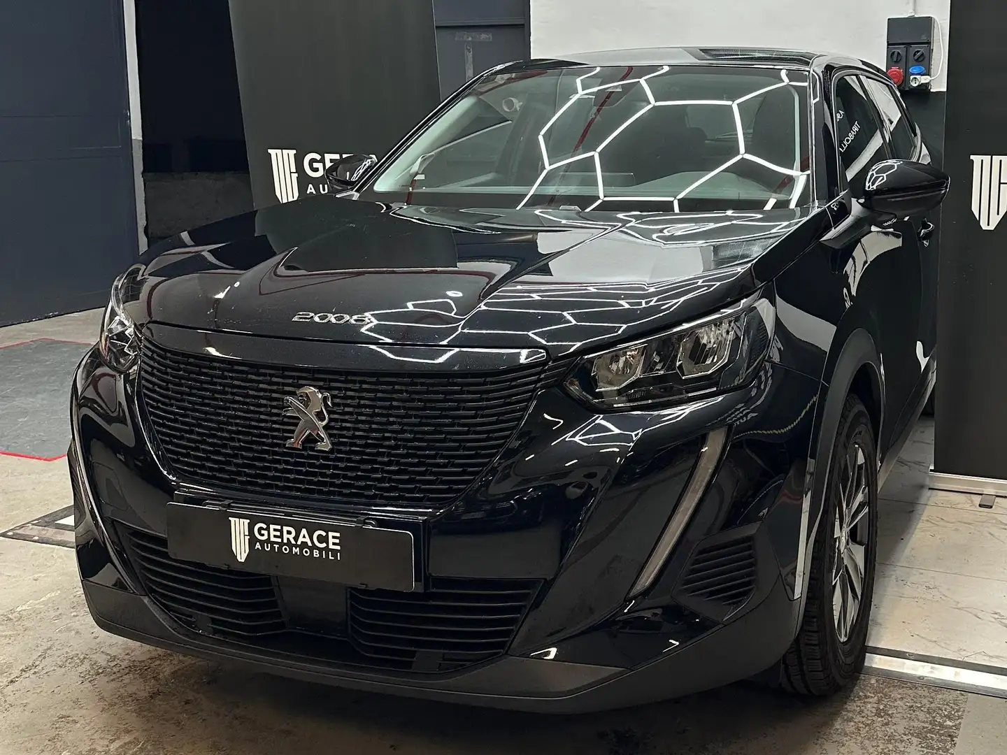 Peugeot 2008 2008 II 2020 1.2 puretech Active Pack s Nero - 1