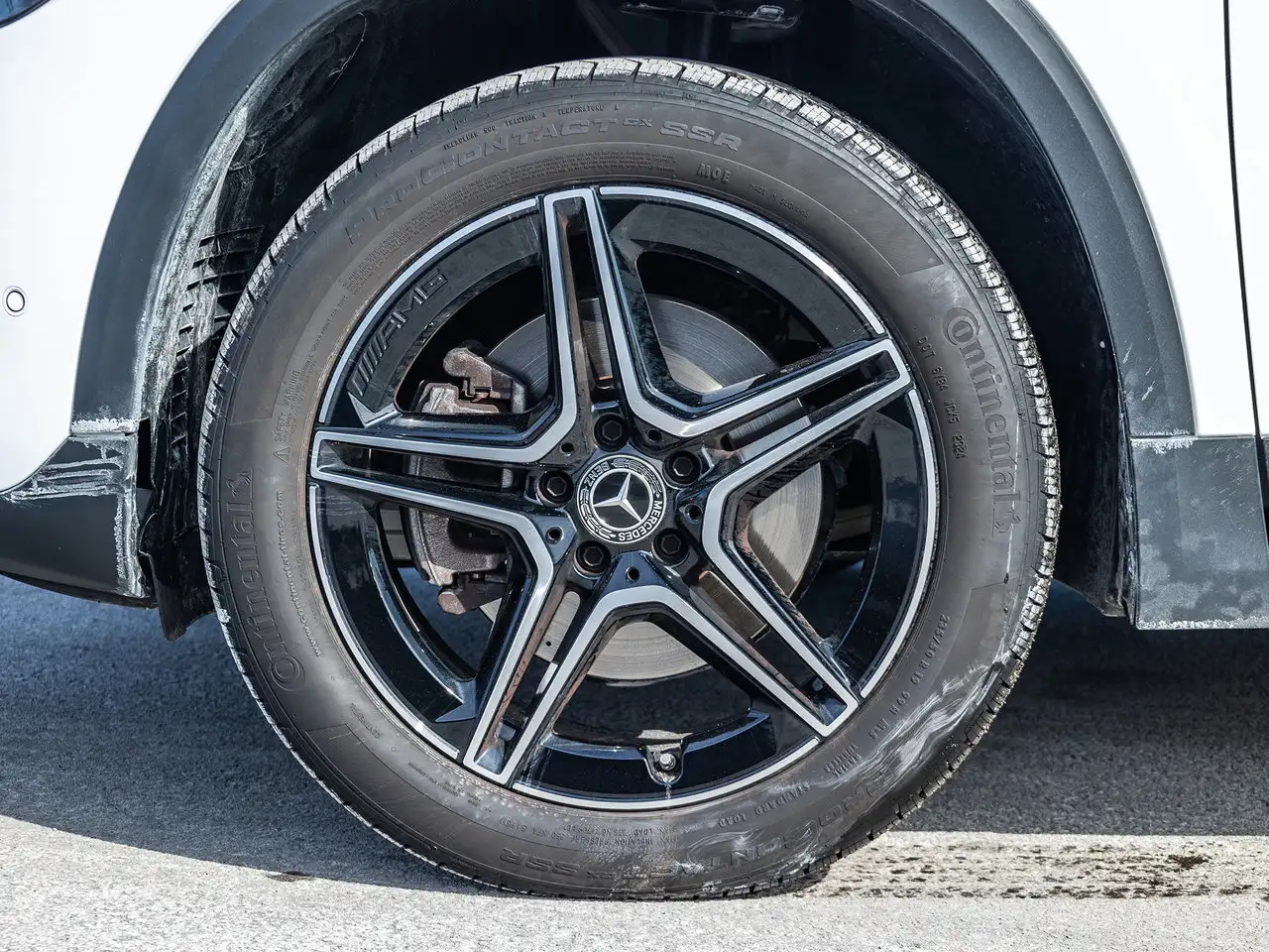 Mercedes-Benz GLA снимка Mercedes-Benz GLA