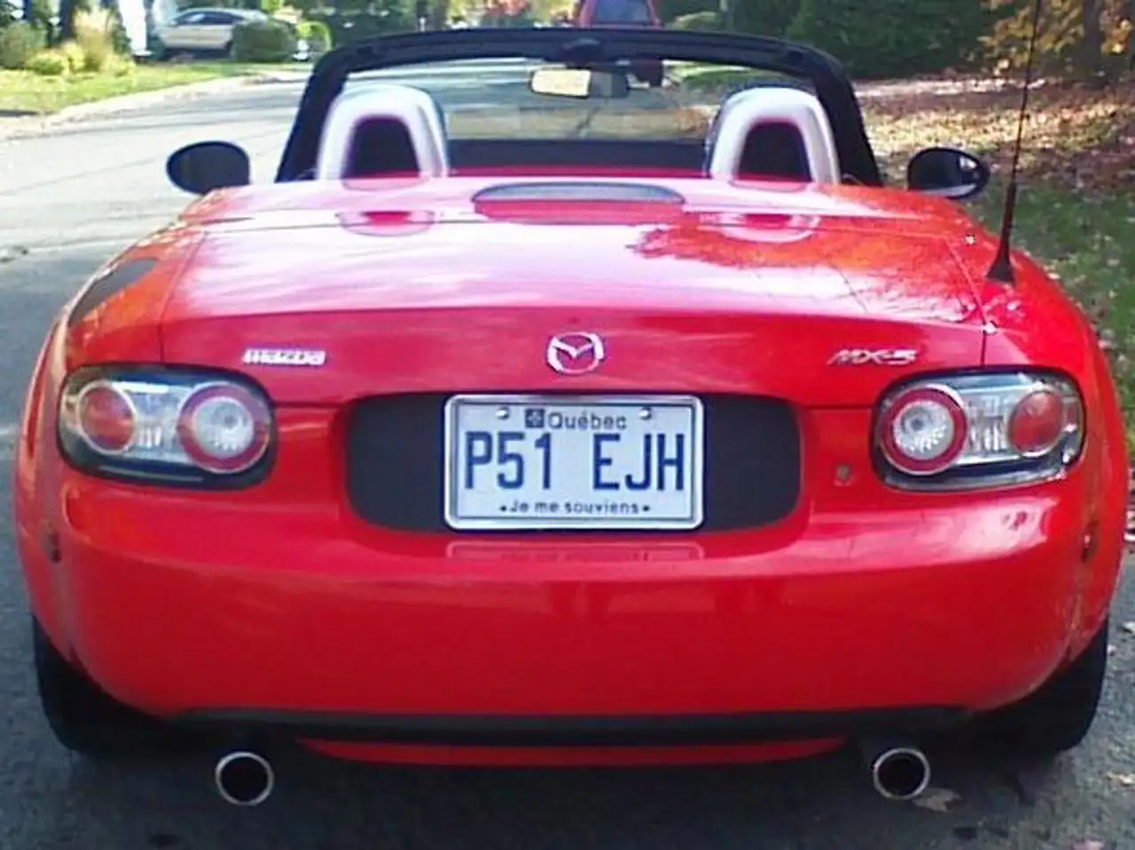 Mazda MX-5 Miata снимка Mazda MX-5 Miata
