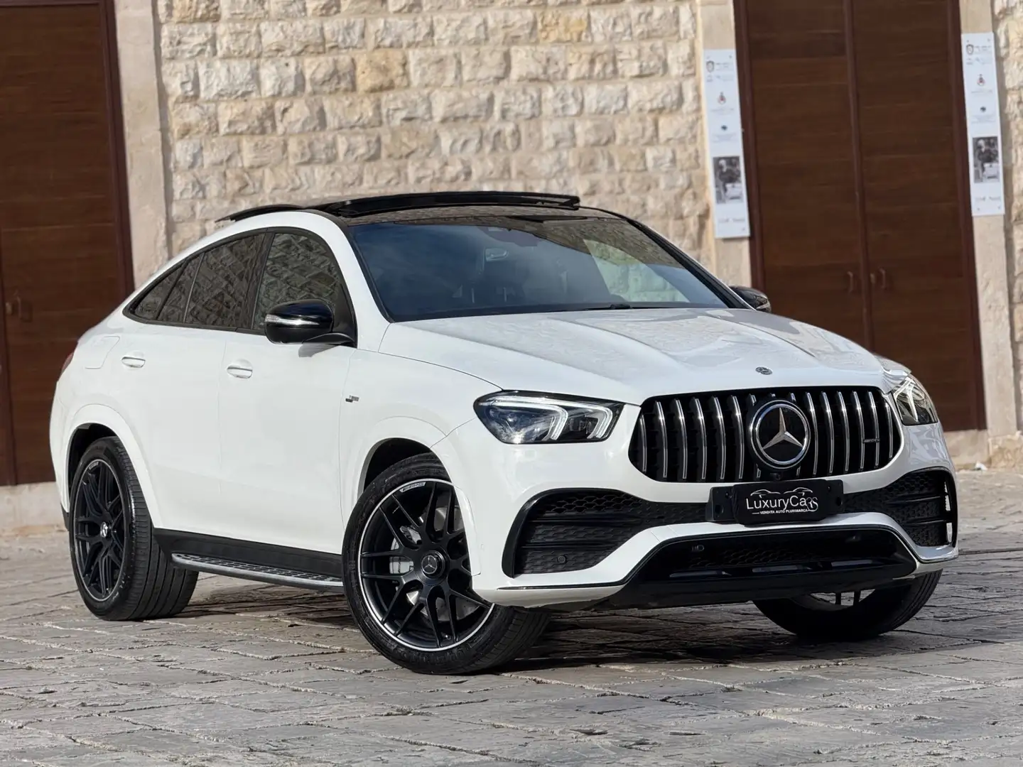 Mercedes-Benz GLE 53 AMG 435 cv 4Matic EQ-Boost Coupé Premium Bianco - 1