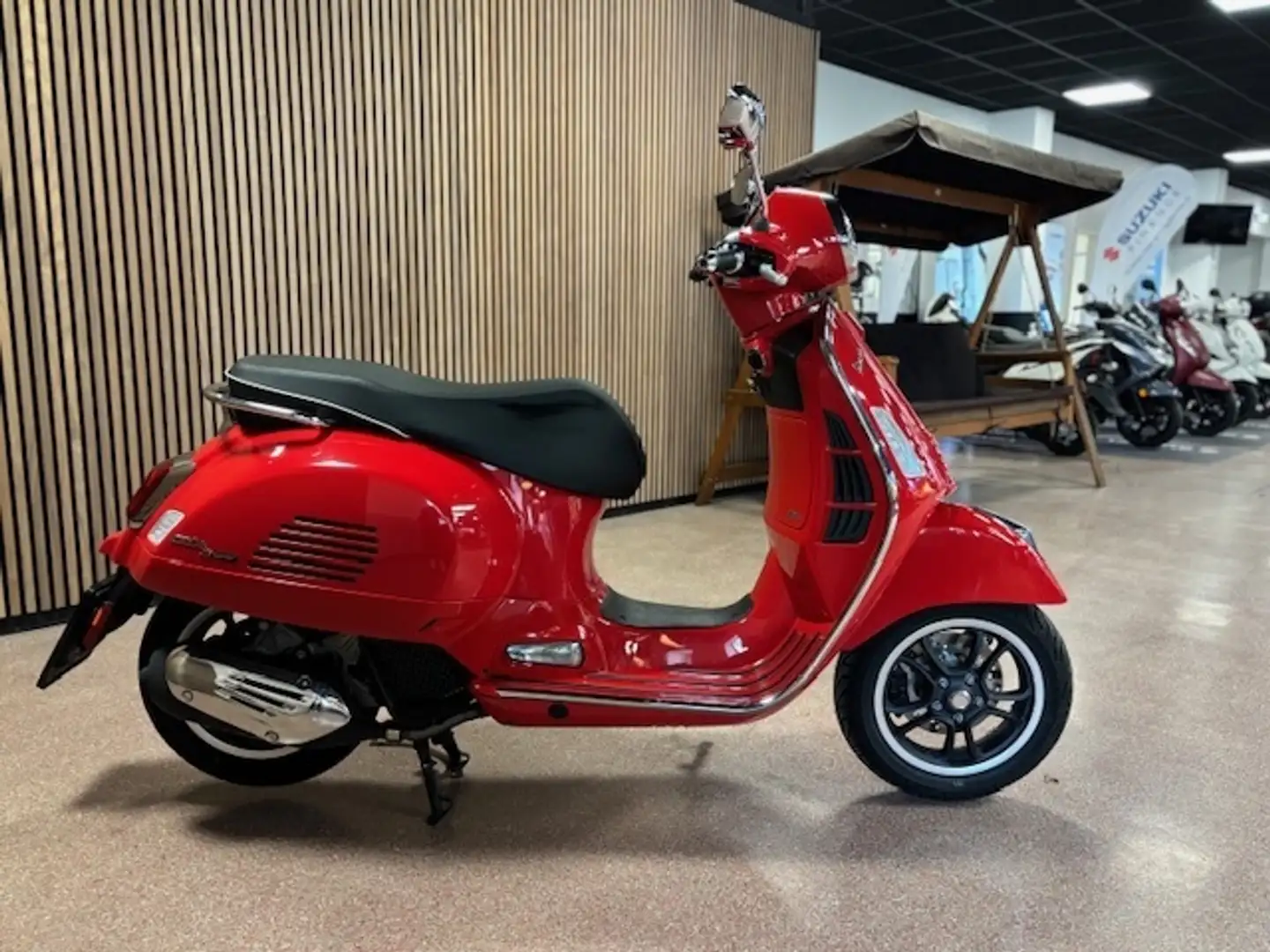 Vespa GTS 125 SUPER E5 ROSSO R Roşu - 2