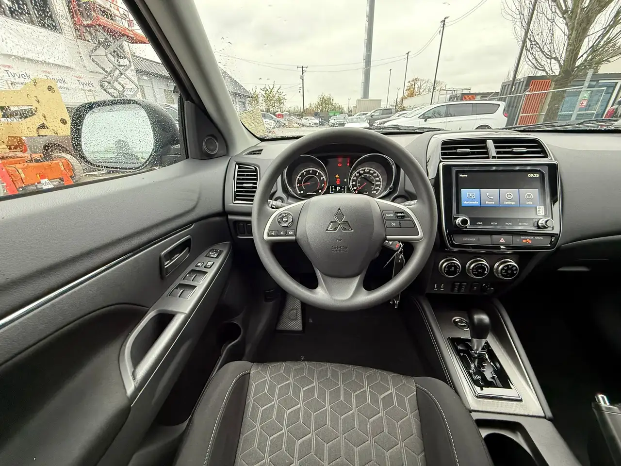 Mitsubishi RVR снимка Mitsubishi RVR