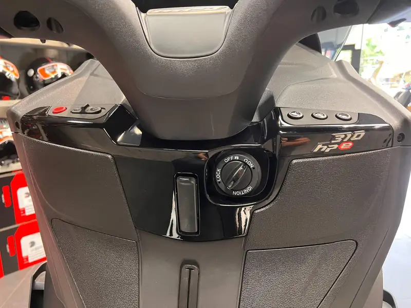 Piaggio MP3 310 - foto 6