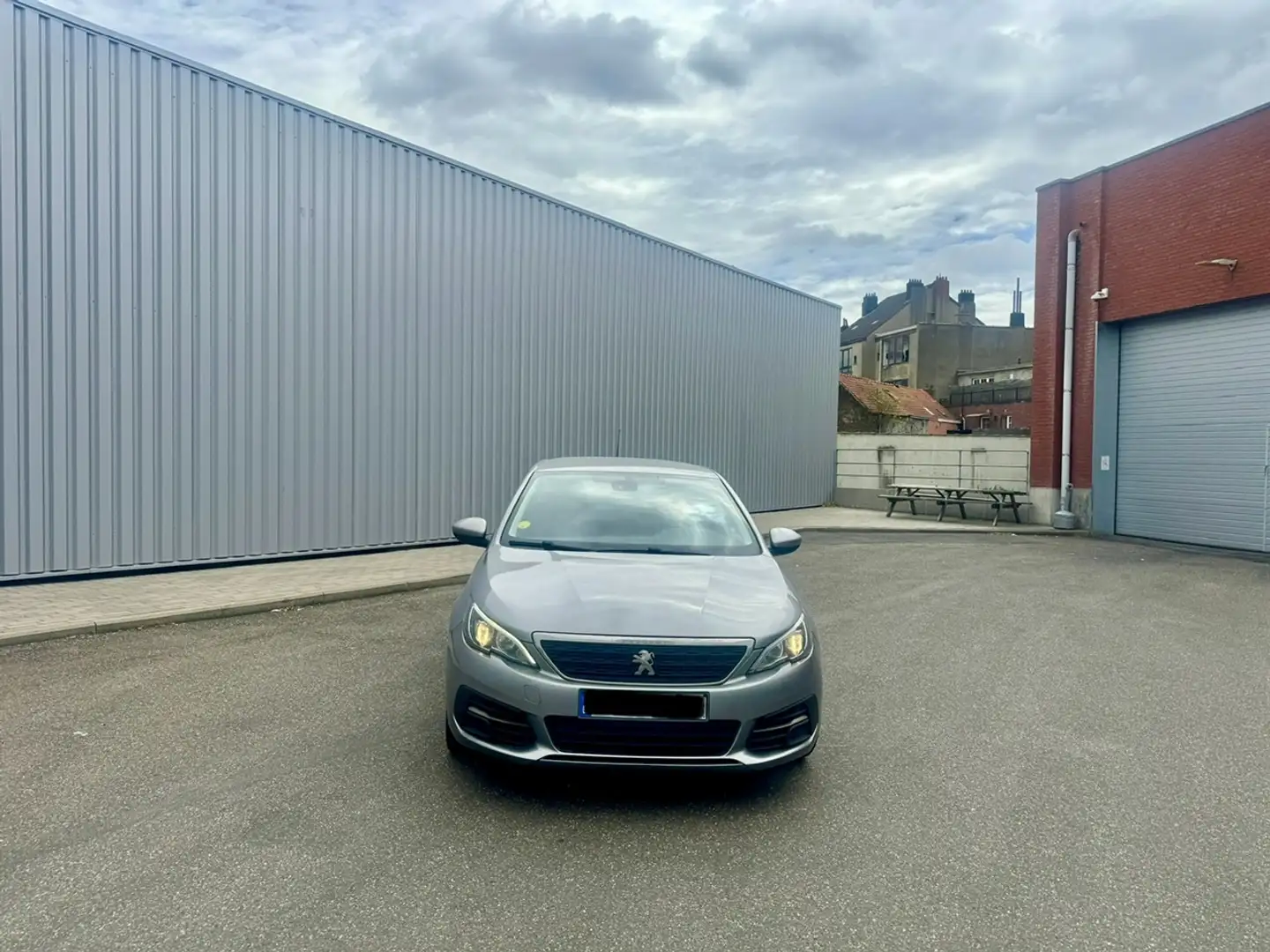 Peugeot 308 308 SW 1.5 BlueHDi Tech Edition (EU6.2) Gris - 2