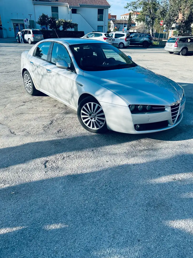 Alfa Romeo 159 1.9 jtdm 16v Exclusive 150cv Gri - 1