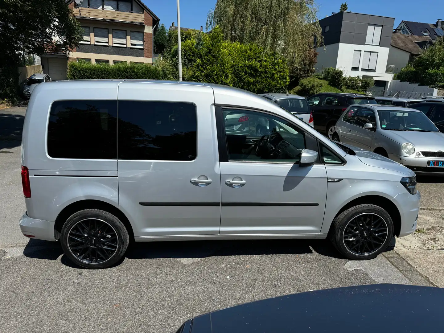 Volkswagen Caddy Trendline BMT Aut. I.Hand Klima Kamera PDC AHK Grau - 2