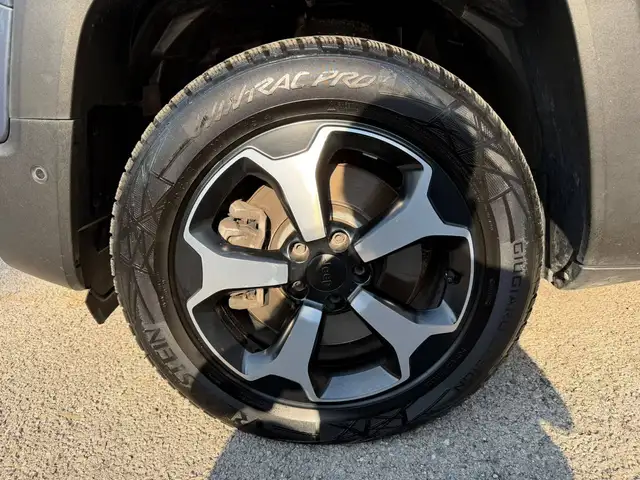 Jeep Renegade view 17