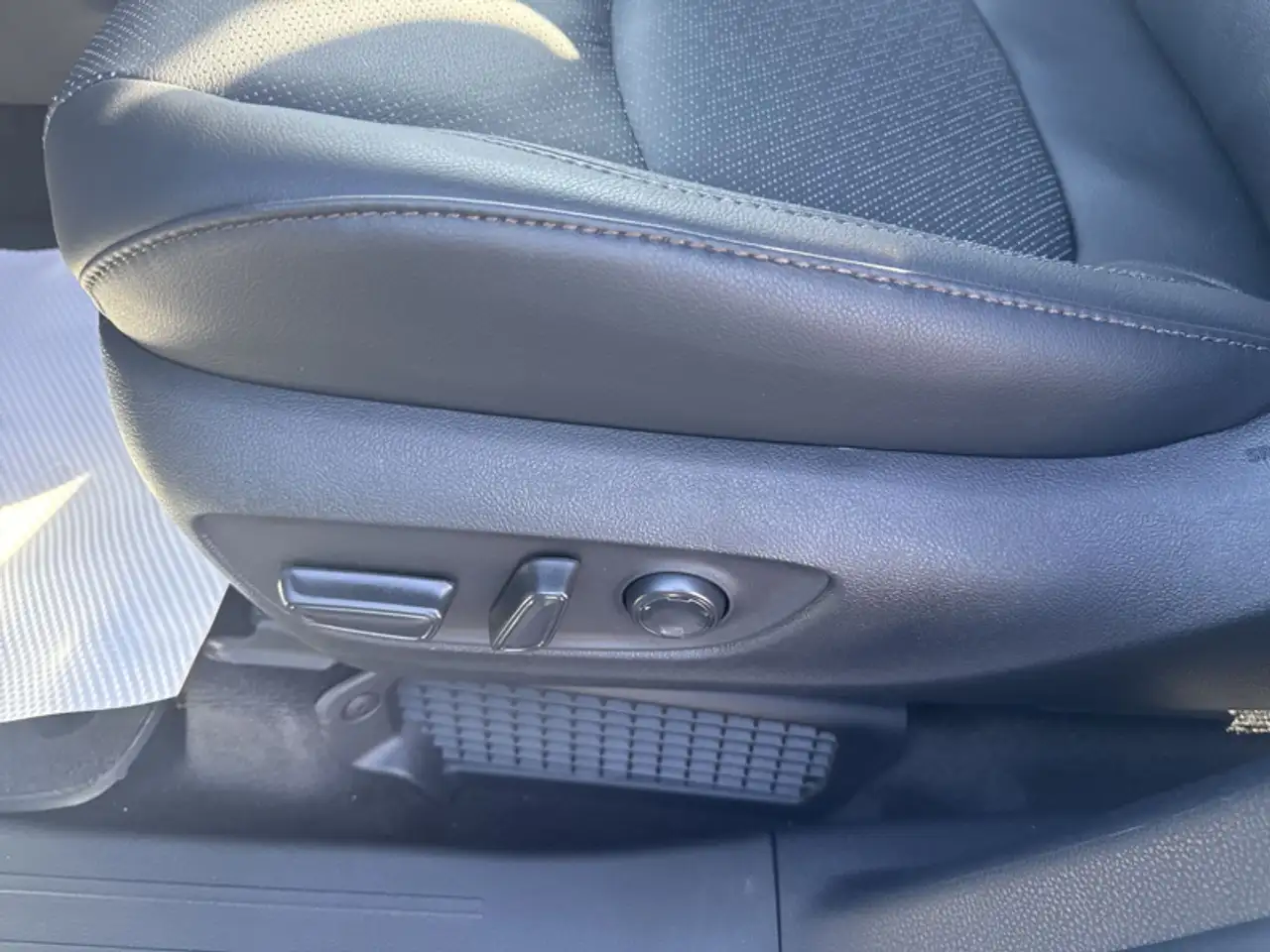 Toyota Sienna снимка Toyota Sienna
