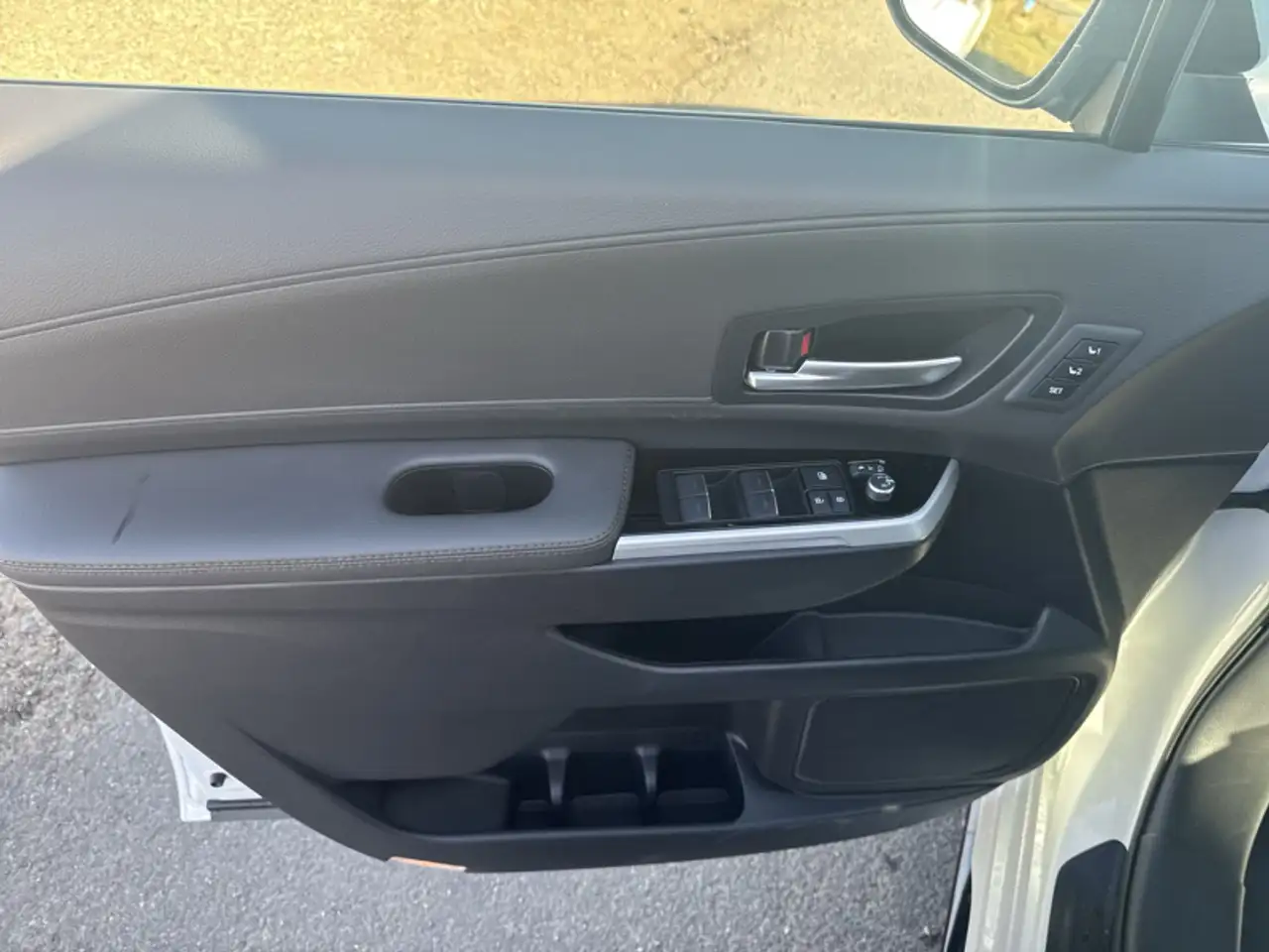 Toyota Sienna снимка Toyota Sienna