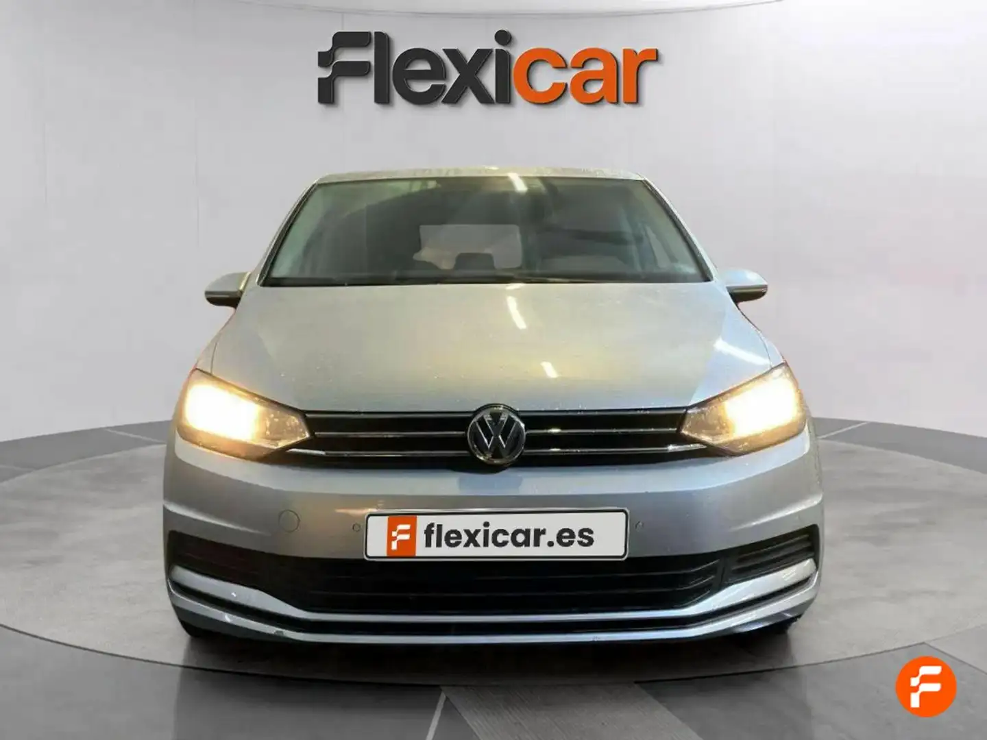 Volkswagen Touran 1.6TDI CR BMT Advance DSG7 85kW Gris - 2