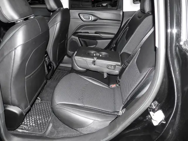 Jeep Compass view 17