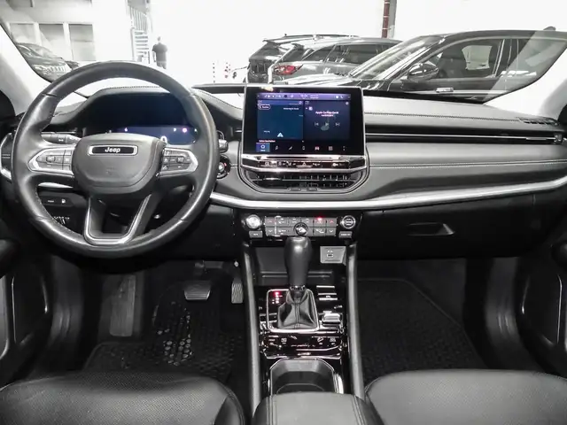 Jeep Compass view 6